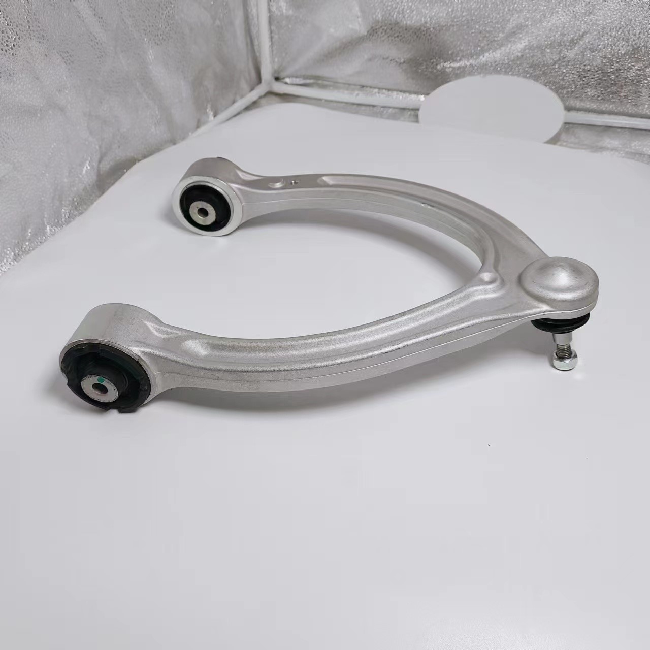 Upper Swing Arm (Right)