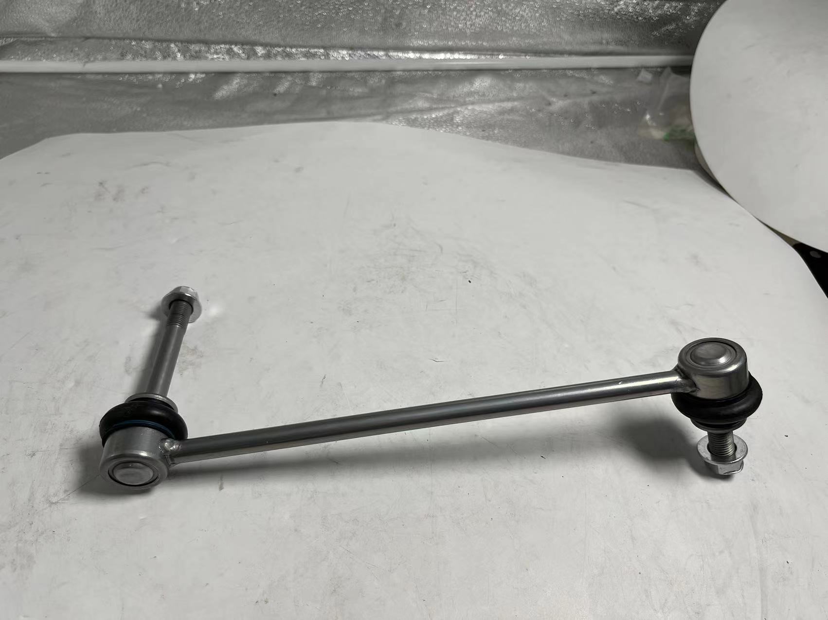 Front Stabilizer Bar Tie Rod (Left)