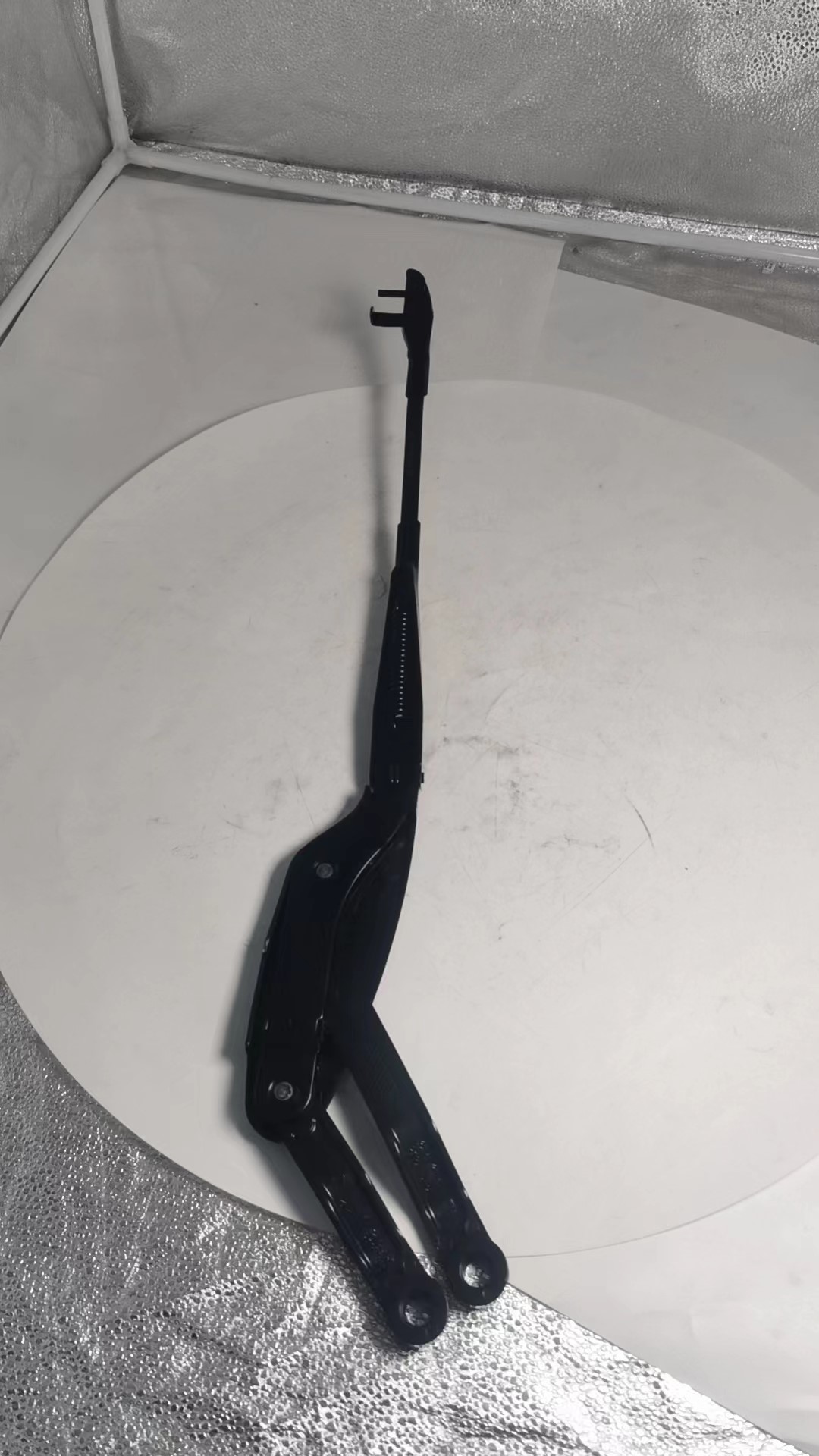 Front Windshield Wiper Arm(Right)