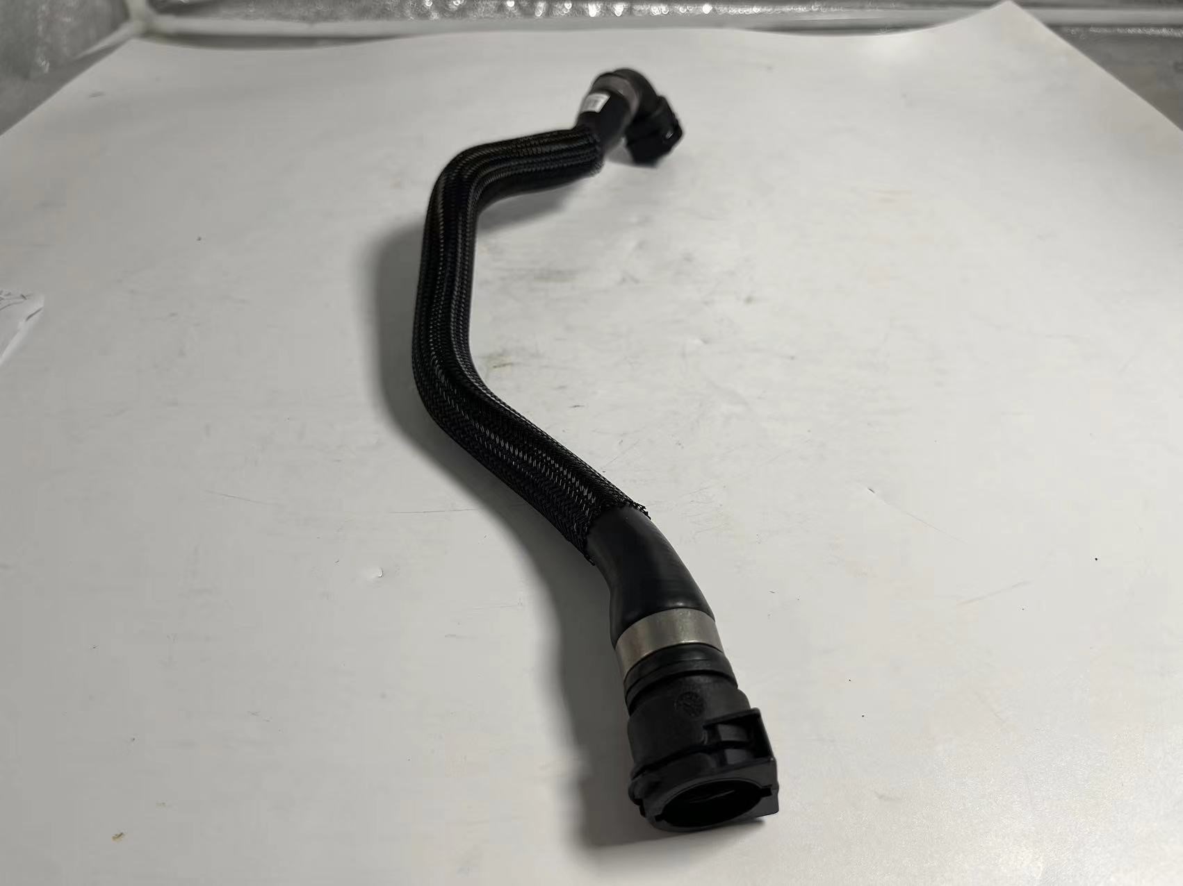 Coolant Pipe