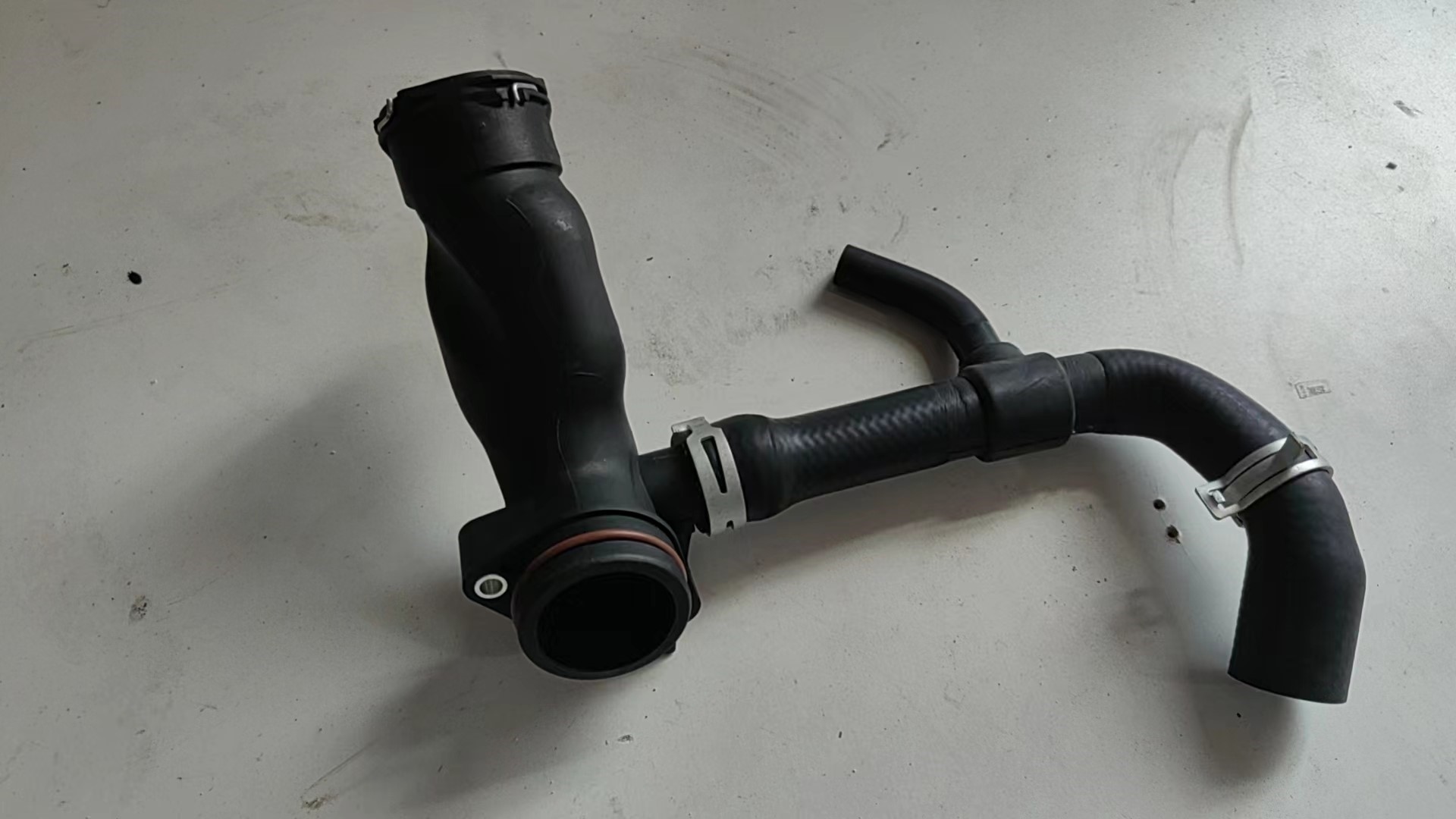 Drain Pipe Connecting Pipe