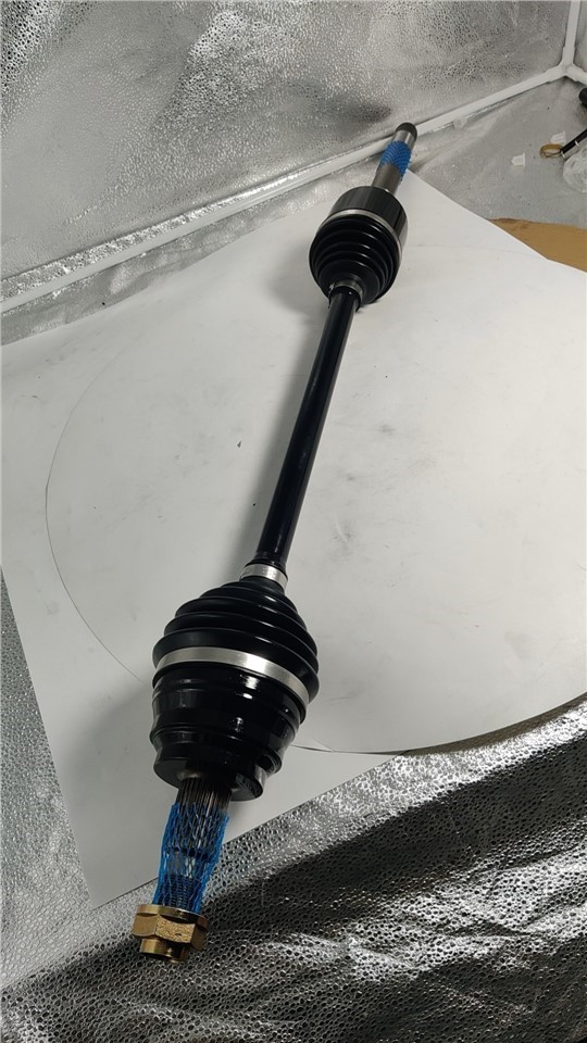 Axle Shaft Assembly Right