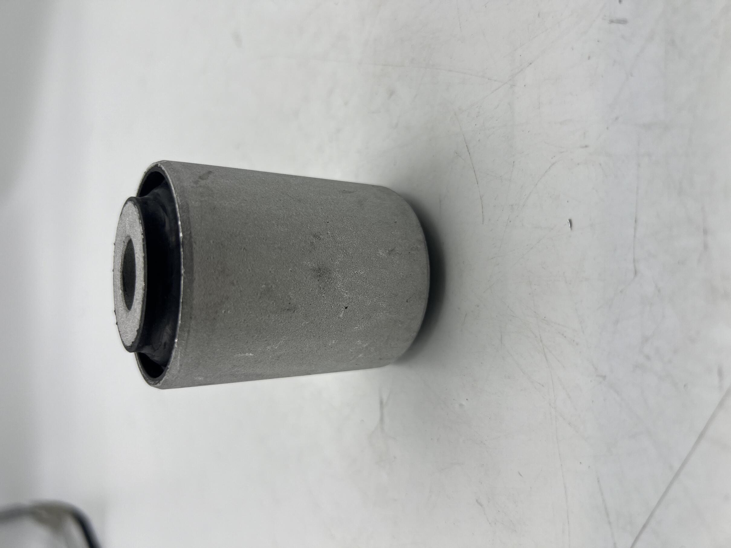 Left Front Swing Arm Rubber Sleeve (Inner Diameter 16.3Outer Diameter 52.4）